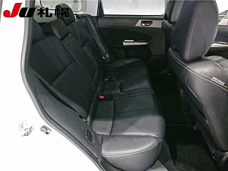 SUBARU FORESTER 2010