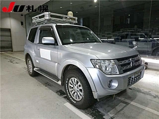 MITSUBISHI PAJERO 2012