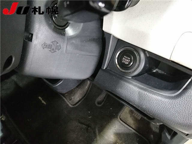 SUZUKI MRWAGON 2011