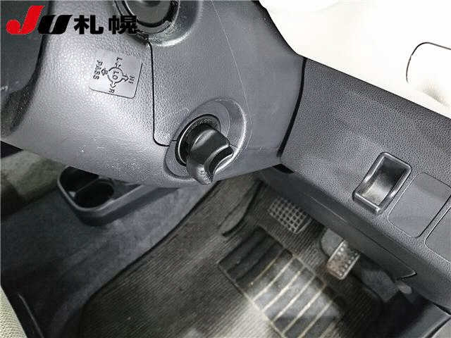 DAIHATSU MIRA 2010