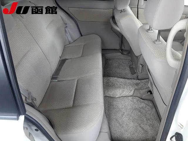 TOYOTA RAUM 2008