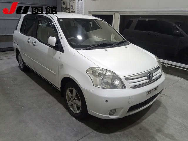 TOYOTA RAUM 2008