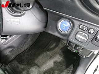 TOYOTA AQUA 2013