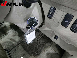 TOYOTA PORTE 2011