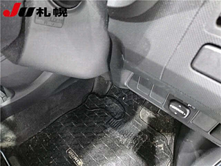 TOYOTA AURIS 2009