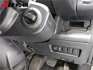 NISSAN SERENA 2011