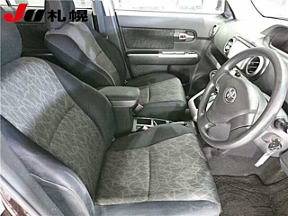 TOYOTA COROLLA RUMION 2010