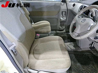 TOYOTA PORTE 2008
