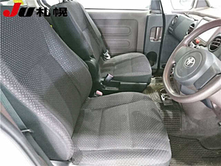 TOYOTA SPADE 2012