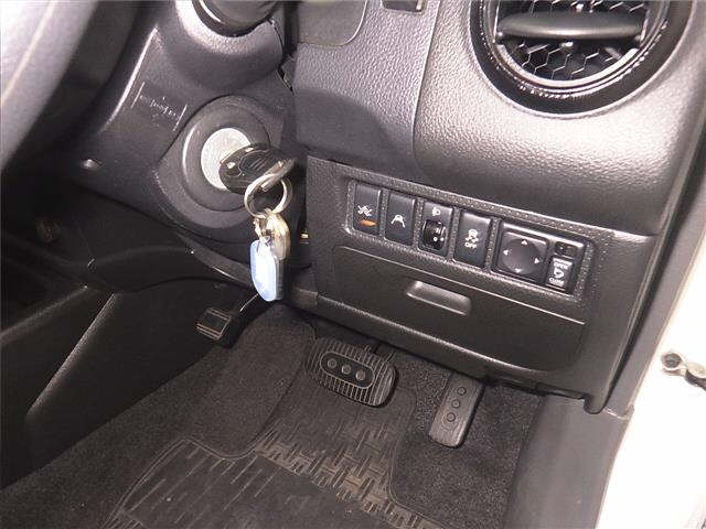 NISSAN AD 2020