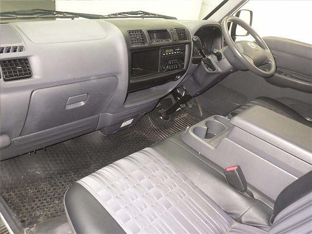 MAZDA BONGO VAN 2017