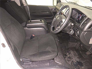 TOYOTA HIACE VAN 2021