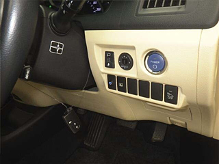 TOYOTA SAI 2015