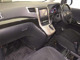 TOYOTA VELLFIRE 2011