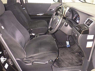 TOYOTA VELLFIRE 2011