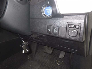 TOYOTA AURIS 2017