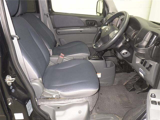 NISSAN CLIPPER VAN 2013