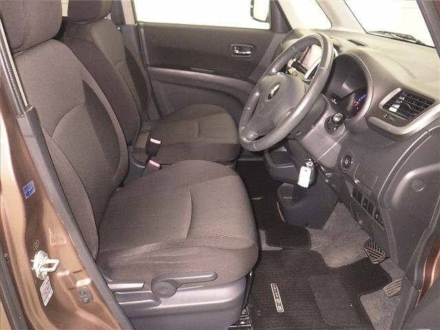 MITSUBISHI DELICA D2 2011