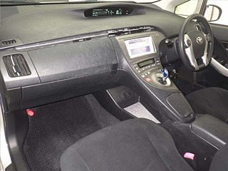 TOYOTA PRIUS 2012