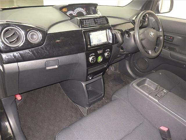 TOYOTA BB 2009