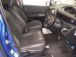 TOYOTA SIENTA 2015