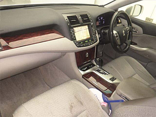 TOYOTA CROWN 2010