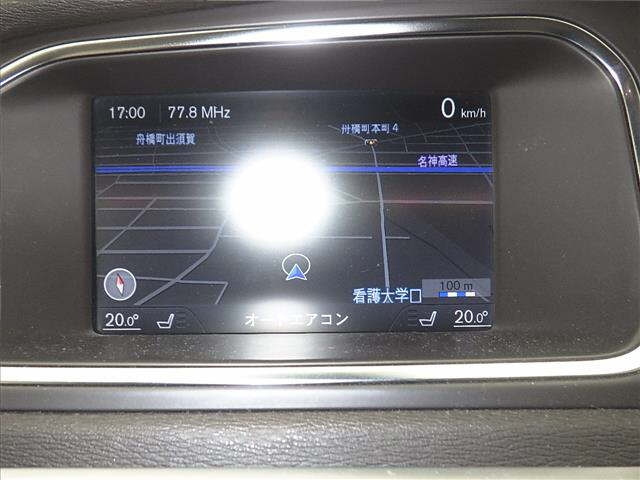 VOLVO V40 2013