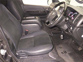 TOYOTA HIACE VAN 2020