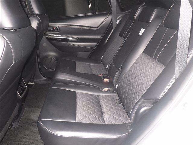 TOYOTA HARRIER 2018