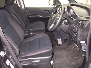 TOYOTA VOXY 2015