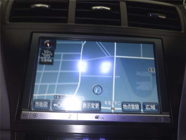 TOYOTA PRIUS ALPHA 2012