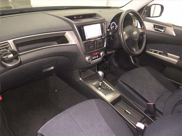 SUBARU EXIGA 2010