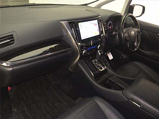 TOYOTA VELLFIRE 2020