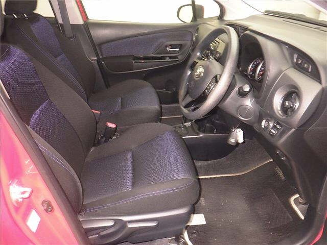 TOYOTA VITZ 2016