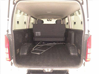 TOYOTA HIACE VAN 2011