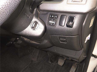 TOYOTA HIACE VAN 2011