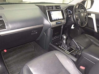 TOYOTA LAND CRUISER PRADO 2020