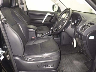 TOYOTA LAND CRUISER PRADO 2020