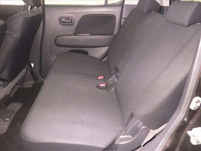 SUZUKI MRWAGON 2011