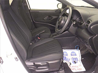 TOYOTA YARIS 2024