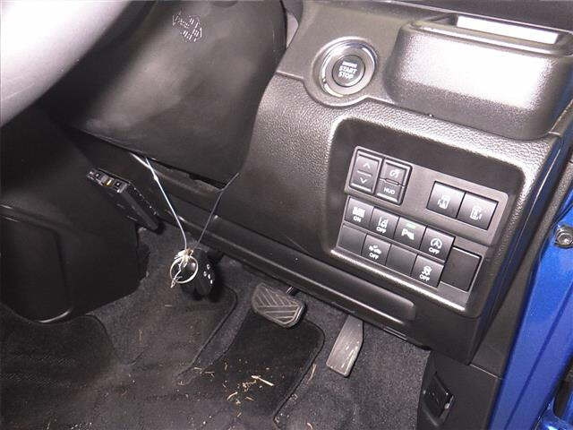 MITSUBISHI DELICA D2 2023