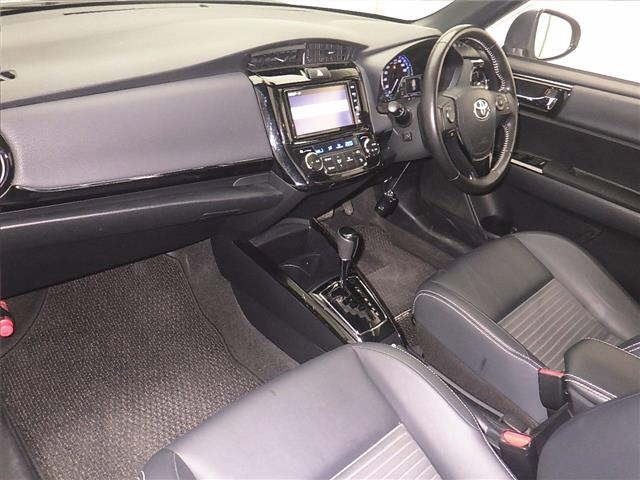 TOYOTA COROLLA FIELDER 2019