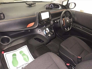 TOYOTA SIENTA 2022