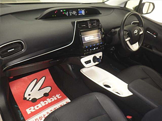 TOYOTA PRIUS 2016