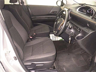 TOYOTA SIENTA 2022