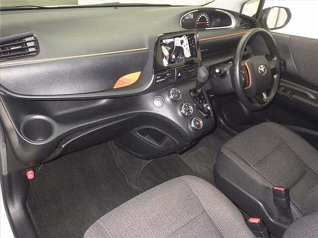 TOYOTA SIENTA 2022