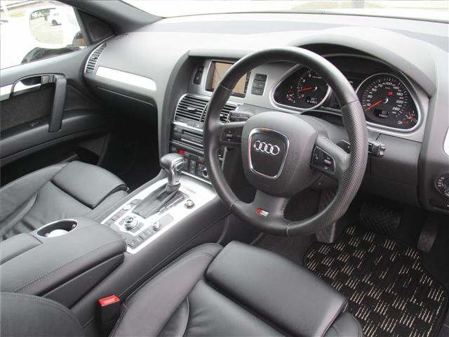 AUDI Q7 2011