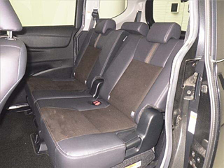 TOYOTA SIENTA 2018