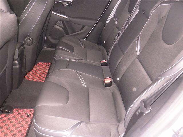 VOLVO V40 2013