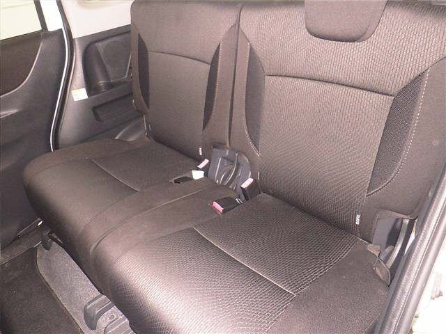 MITSUBISHI DELICA D2 2012